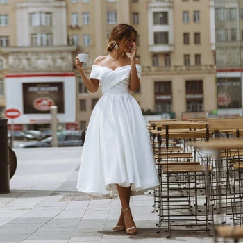 Beyaz / Fildişi Çay Boyu kısa düğün elbisesi Artı Boyutu Kapalı Omuz V Boyun A-line Saten Gelin gelinlik Vestido De Novia