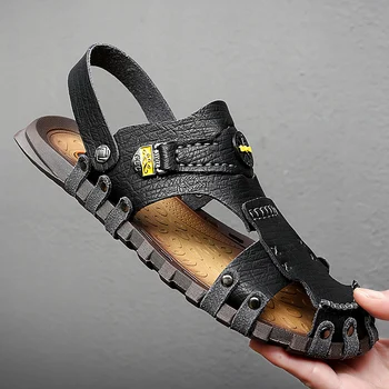 Klasik Yaz erkek Sandalet Deri Yumuşak Nefes Ayakkabı Tasarımcısı Plaj Roma Marka Sandalet Sneakers Terlik Sandalet Erkekler için