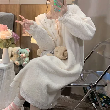 Moda Mercan Kadife Pijama Gecelik kadın Kış Kalınlaşmış Flanel Pijama Basit Dantel Prenses Tarzı Beyaz Ev Giyim Takım Elbise
